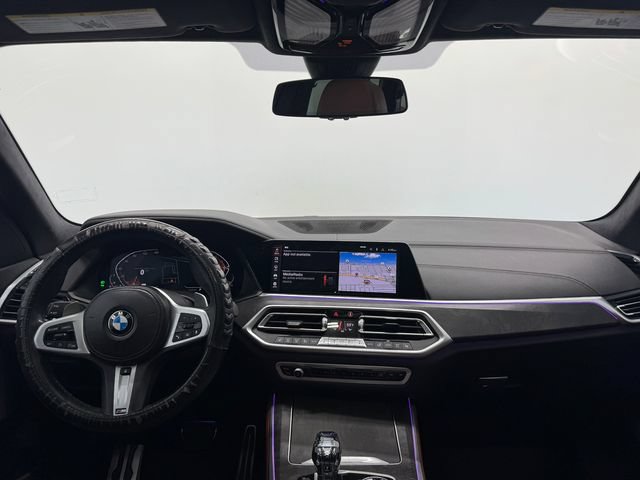 Used 2022 BMW X5 sDrive40i w/ M Sport Package RWD image 6