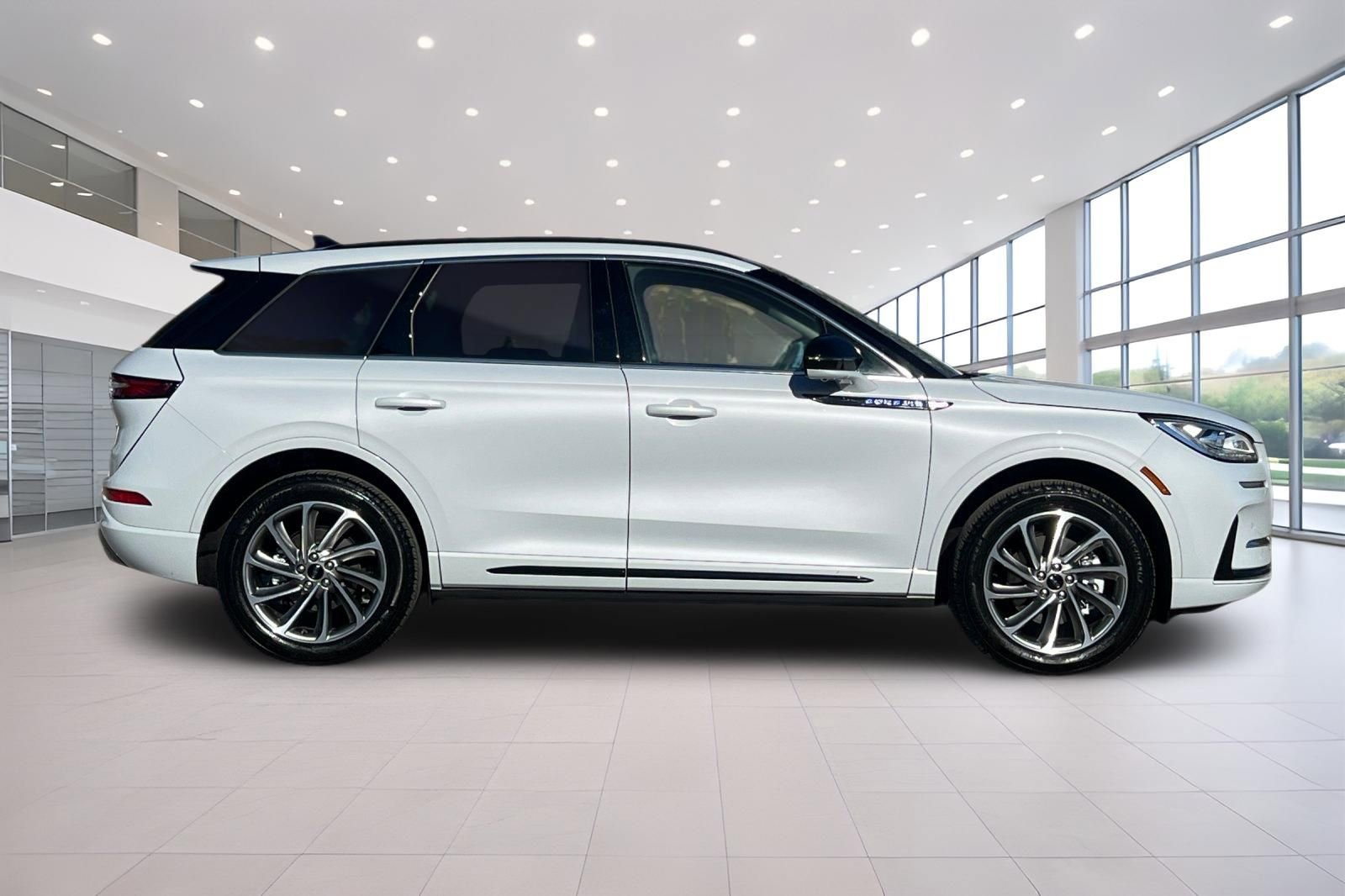 Certified 2025 Lincoln Corsair Grand Touring w/ Equipment Group 301A image 3