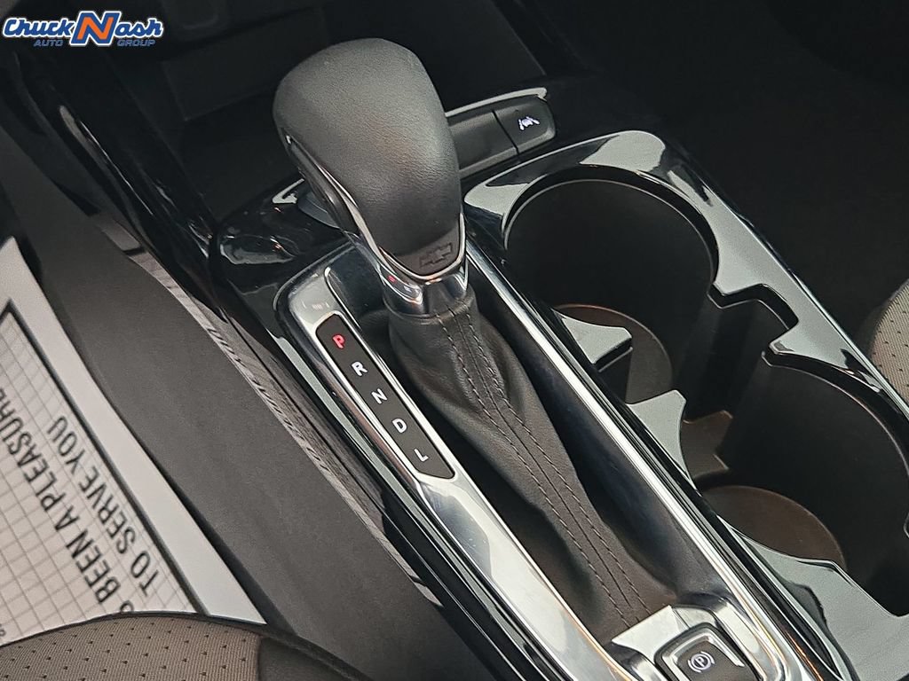 Used 2025 Chevrolet Trax LT FWD image 21
