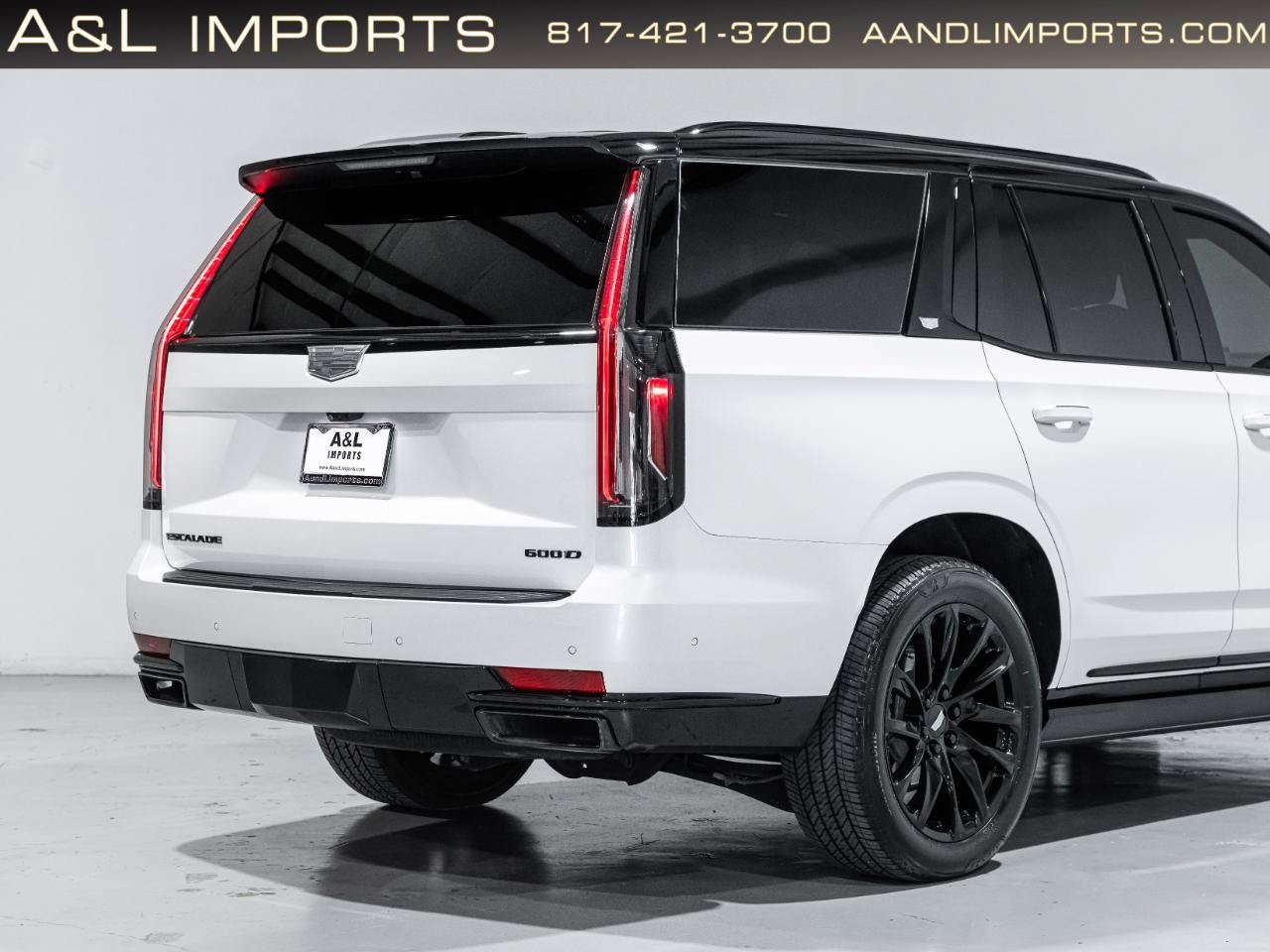 Used 2024 Cadillac Escalade Sport Platinum w/ LPO, ONYX Package AWD/4WD image 40