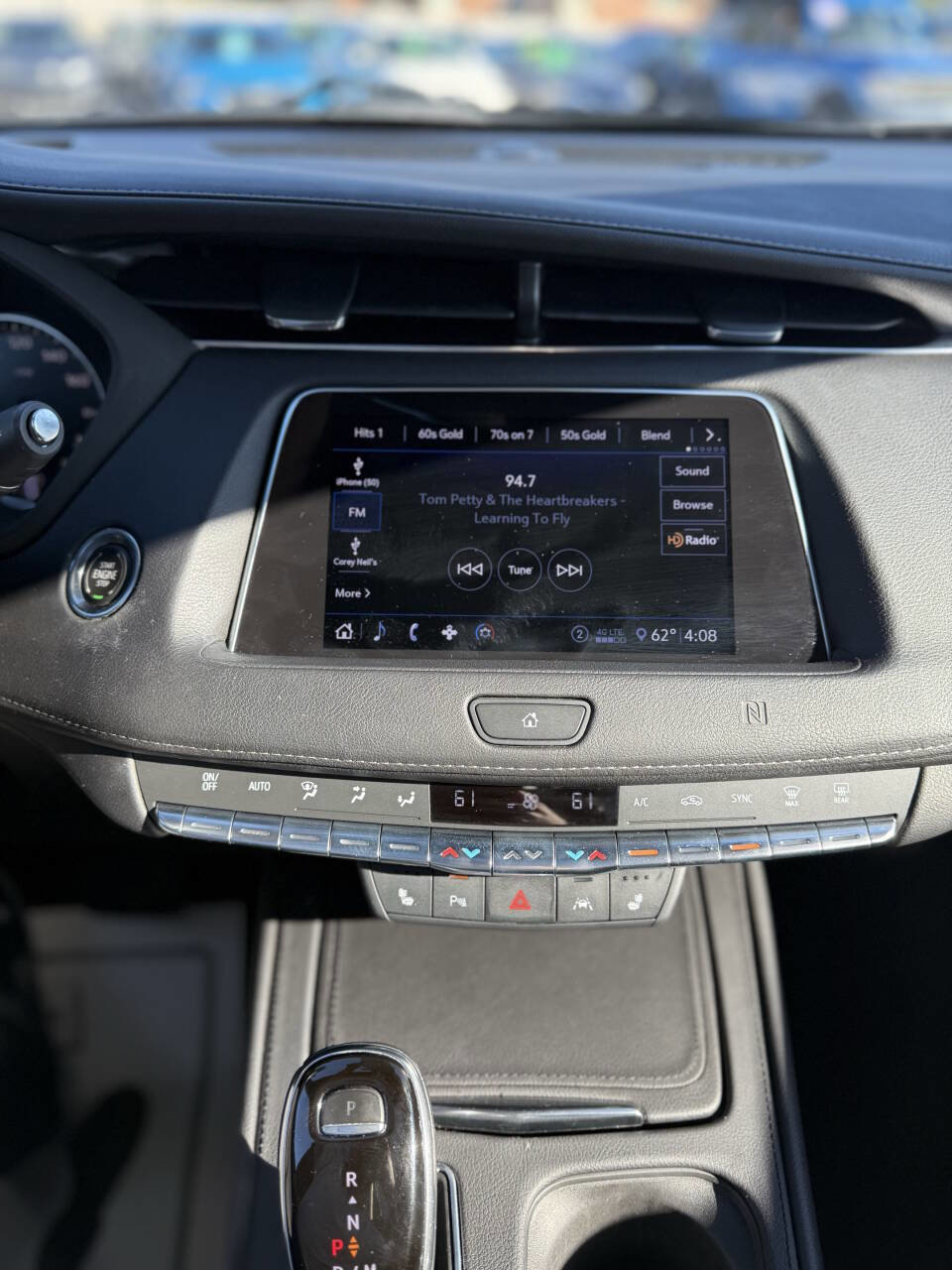 Used 2020 Cadillac XT4 Premium Luxury w/ Cold Weather Package image 18