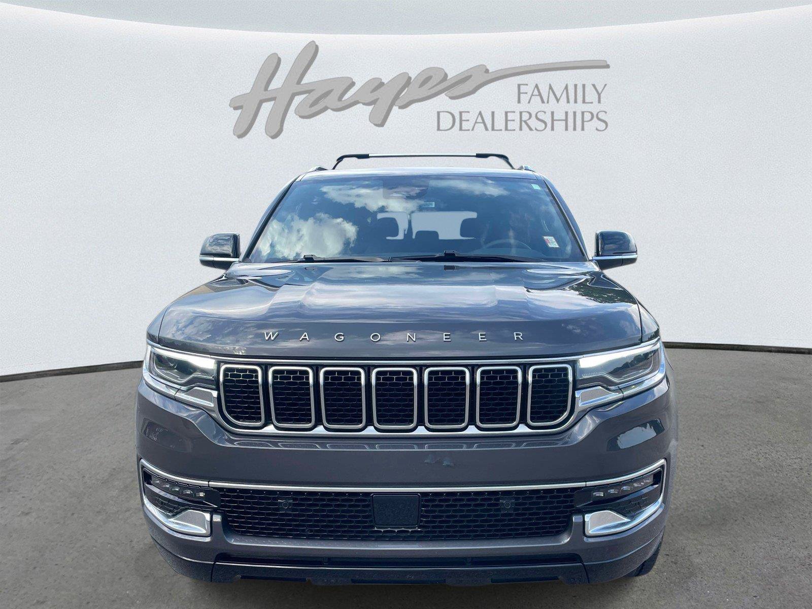 Used 2024 Jeep Wagoneer 4WD w/ Premium Group I image 11
