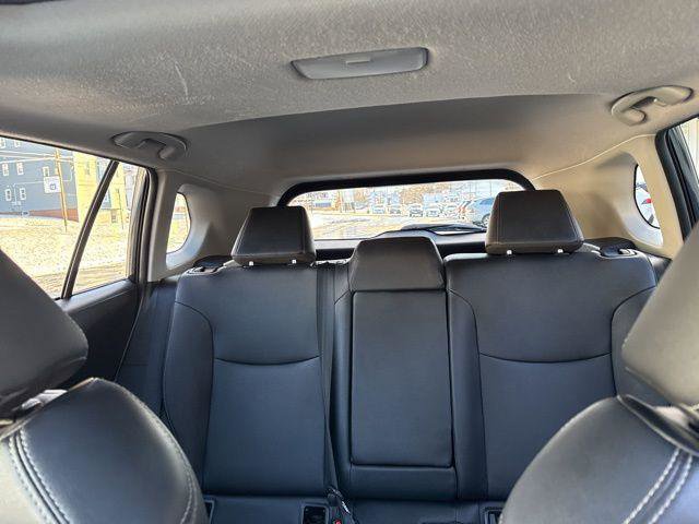 Certified 2022 Toyota Corolla Cross XLE image 23