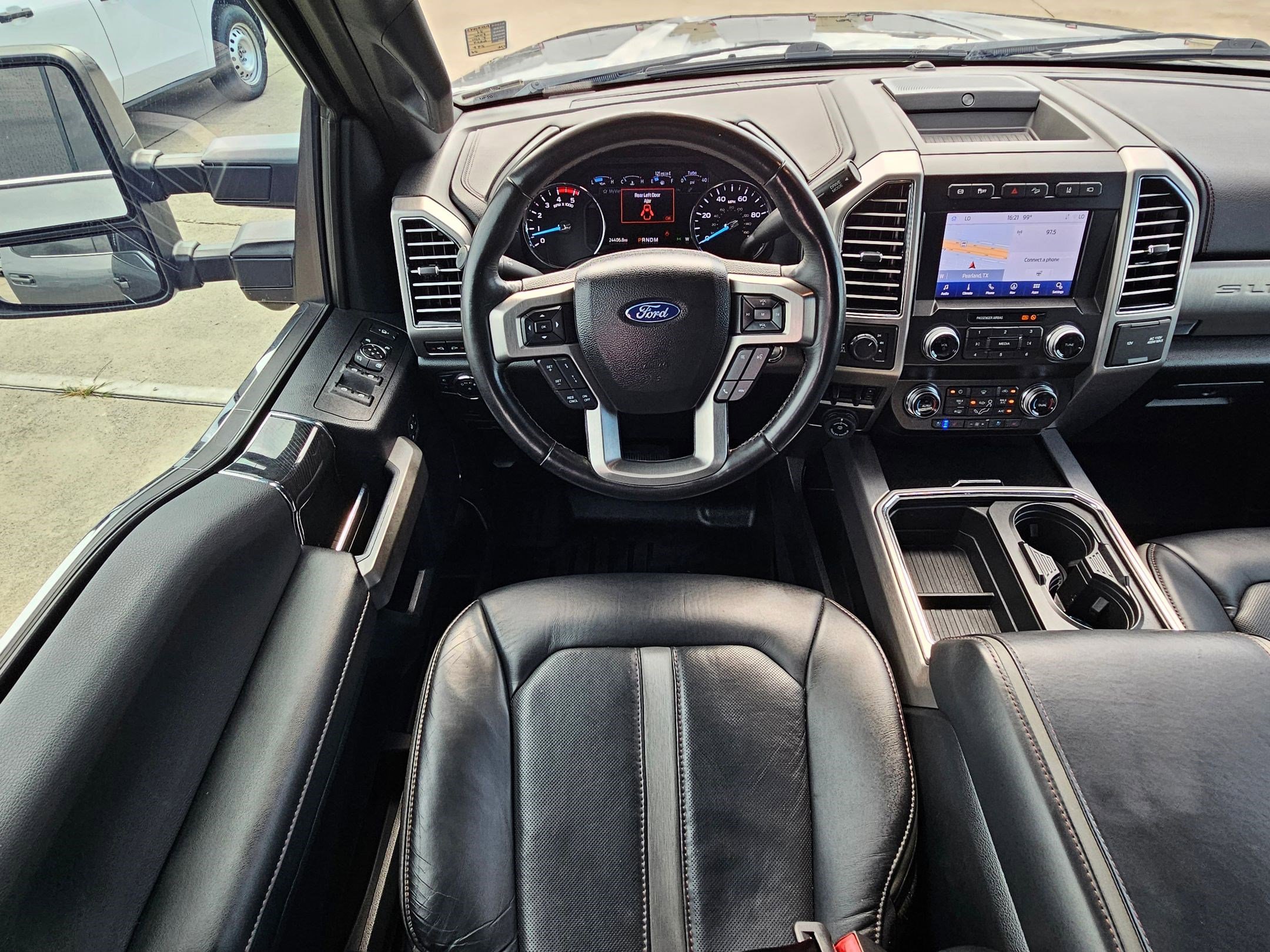 Used 2021 Ford F250 Platinum w/ FX4 Off-Road Package AWD/4WD image 28