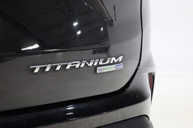 Used 2019 Ford Edge Titanium w/ Equipment Group 301A AWD/4WD image 11