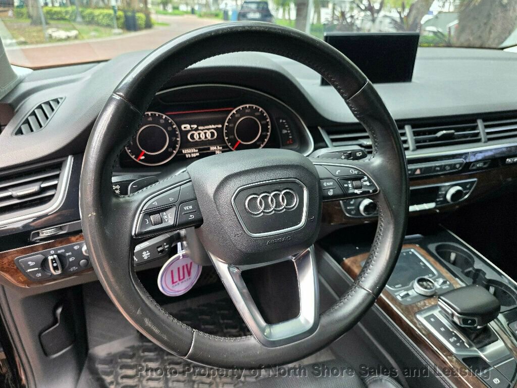 Used 2017 Audi Q7 3.0T Prestige AWD/4WD image 53