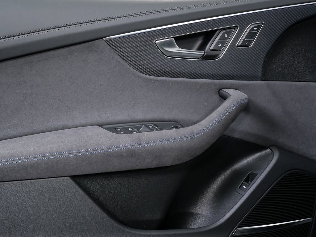 New 2026 Audi RS Q8 performance image 6