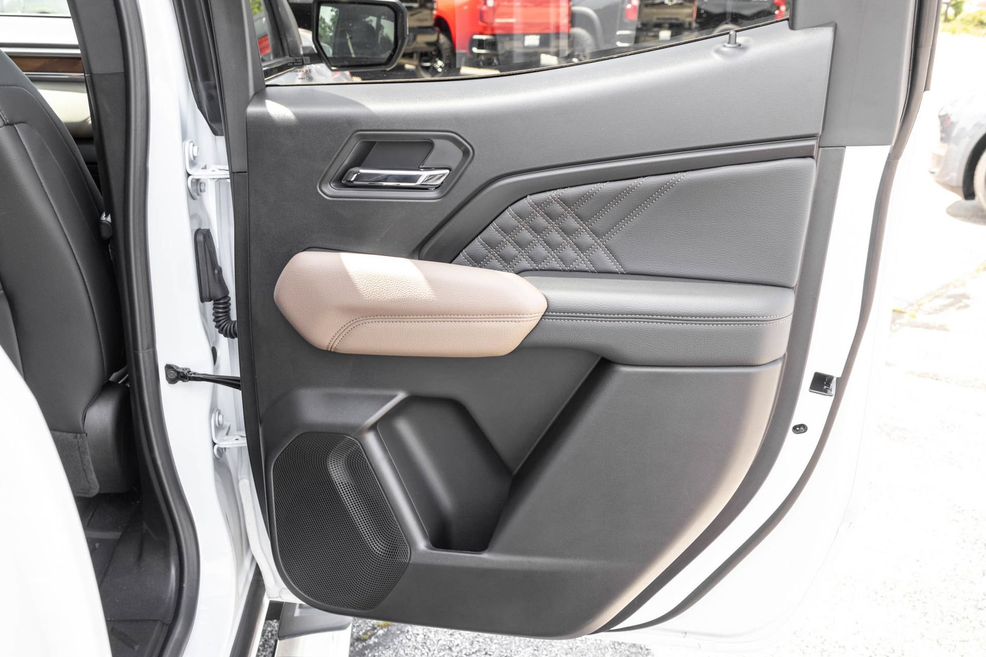 Used 2026 GMC Canyon Denali AWD/4WD image 48