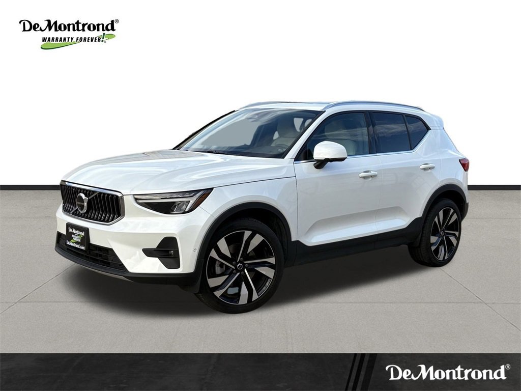 Used 2024 Volvo XC40 B5 Plus