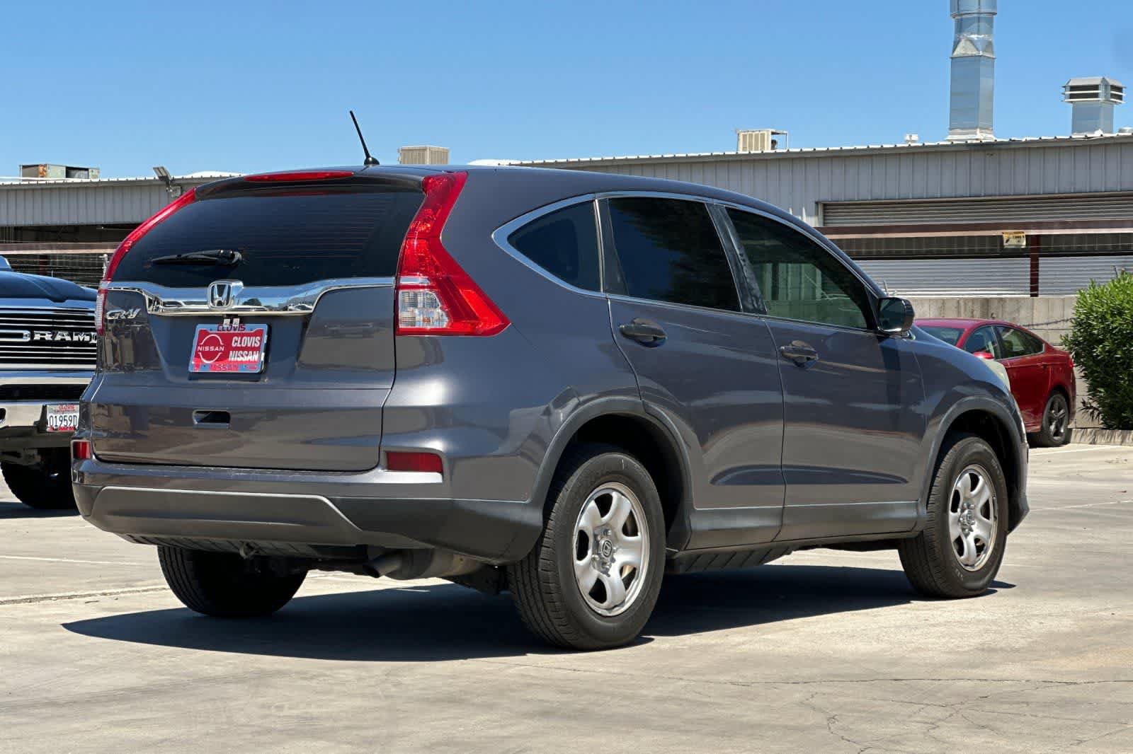 Used 2016 Honda CR-V LX image 3