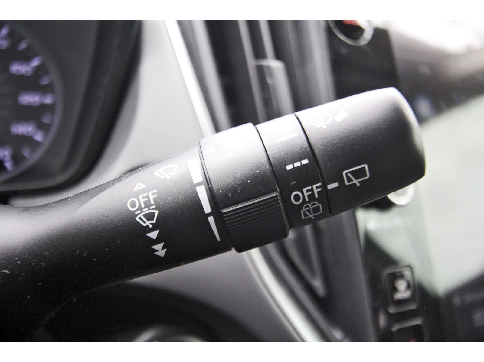 Used 2024 Subaru Crosstrek 2.0i Premium AWD/4WD image 18