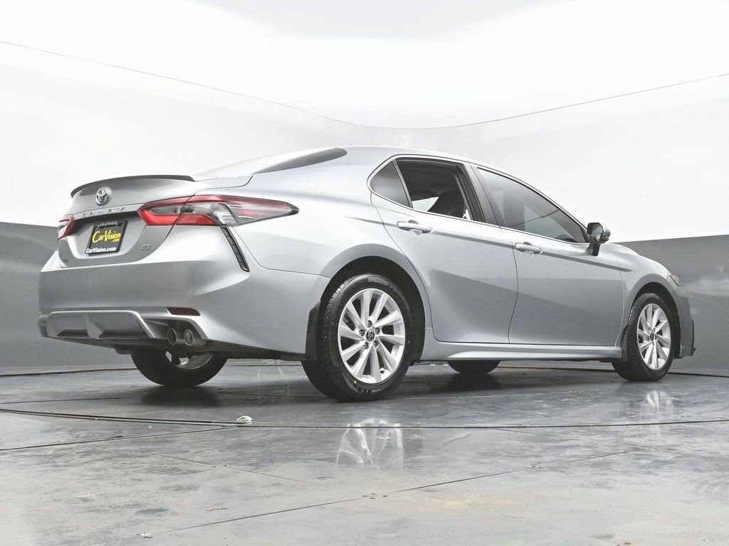Used 2021 Toyota Camry SE image 41