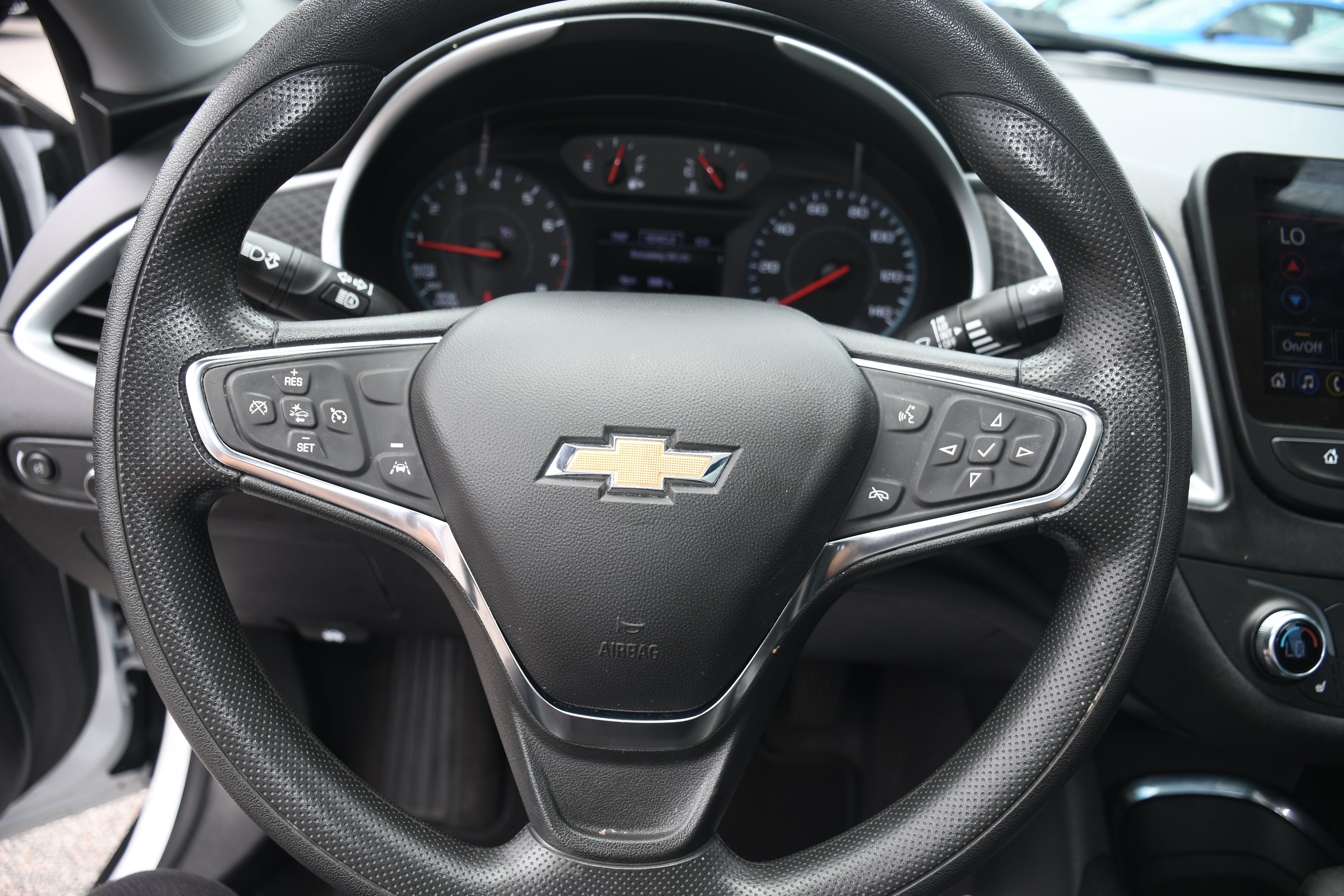 Used 2024 Chevrolet Malibu LT FWD image 10