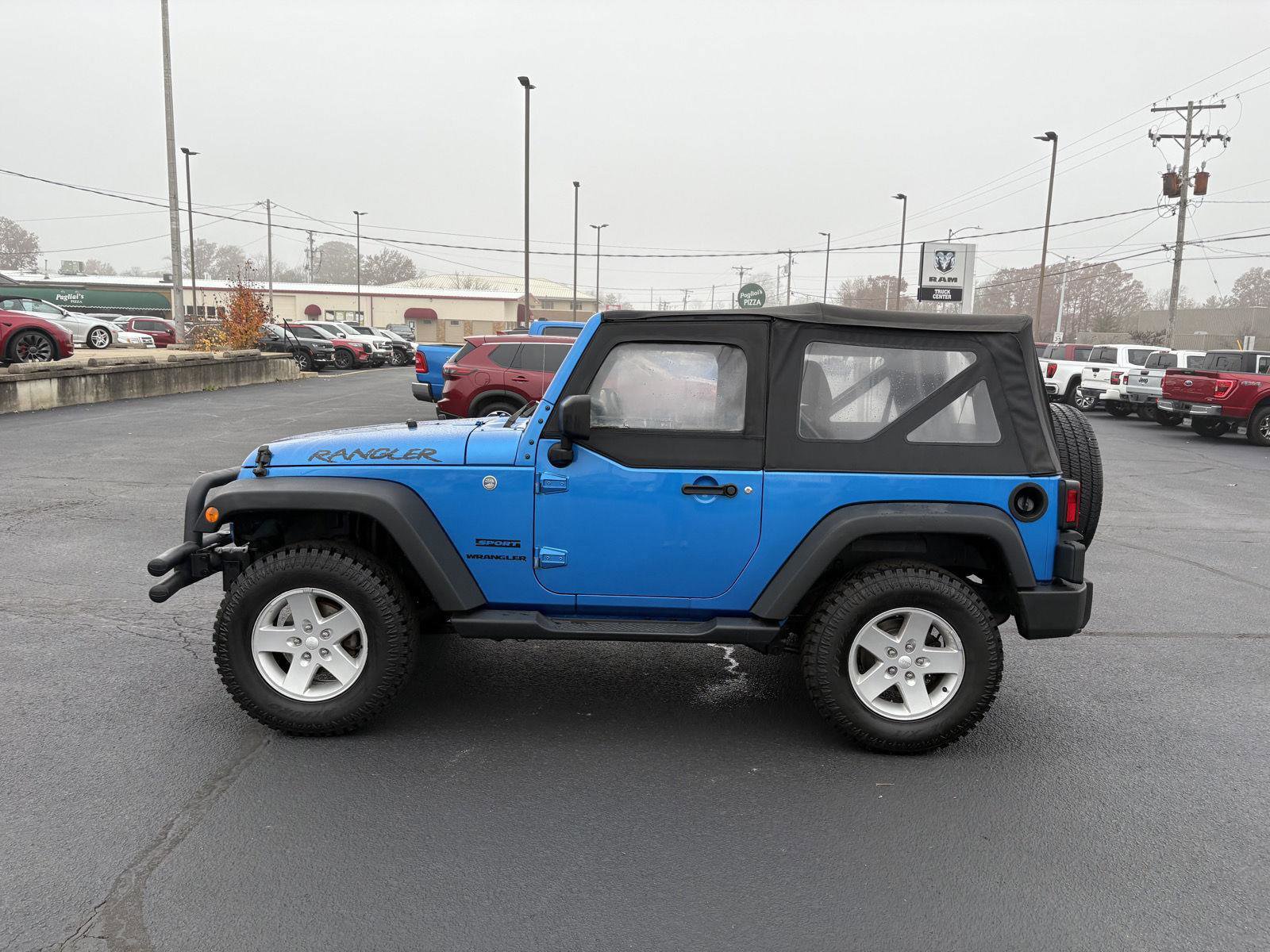 Used 2016 Jeep Wrangler Sport w/ Connectivity Group image 10