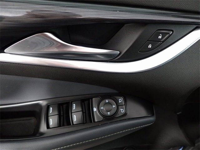 Used 2022 Buick Enclave Essence image 19