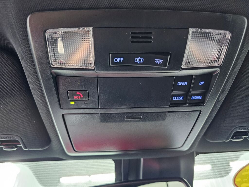 Used 2023 Toyota Tacoma Limited w/ Nightshade Package AWD/4WD image 19