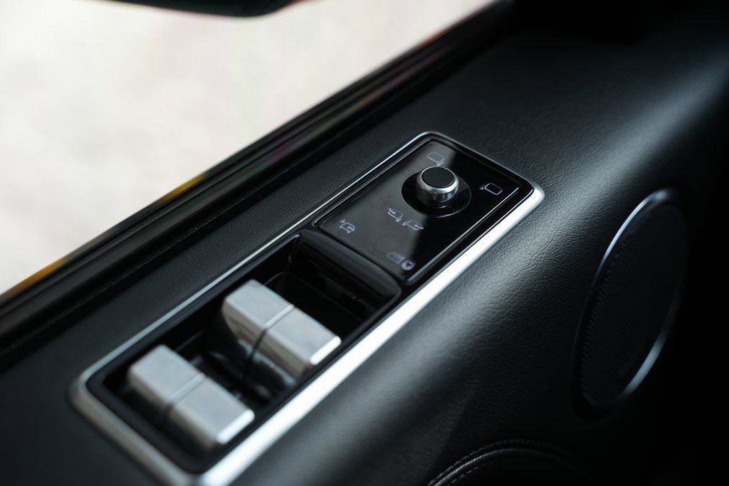 Used 2021 Land Rover Range Rover P525 Westminster Edition image 51