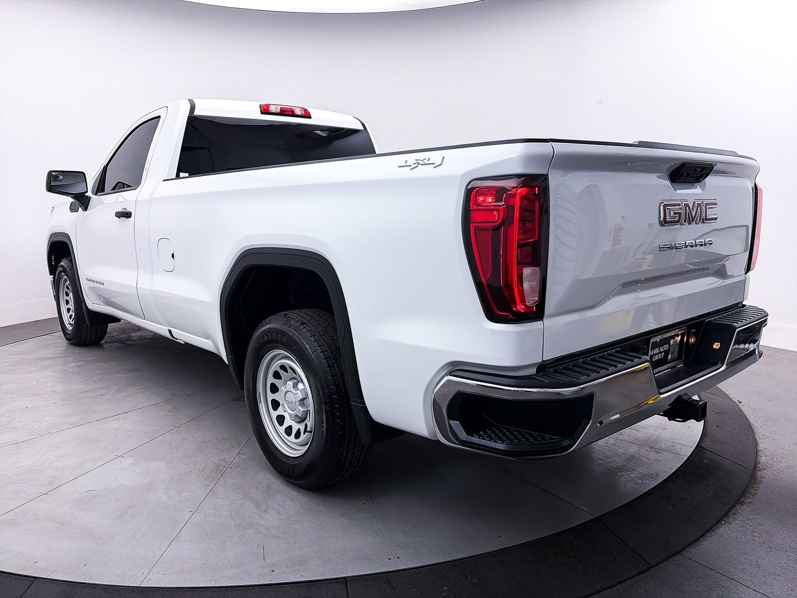 Used 2025 GMC Sierra 1500 Pro w/ Pro Value Package image 12