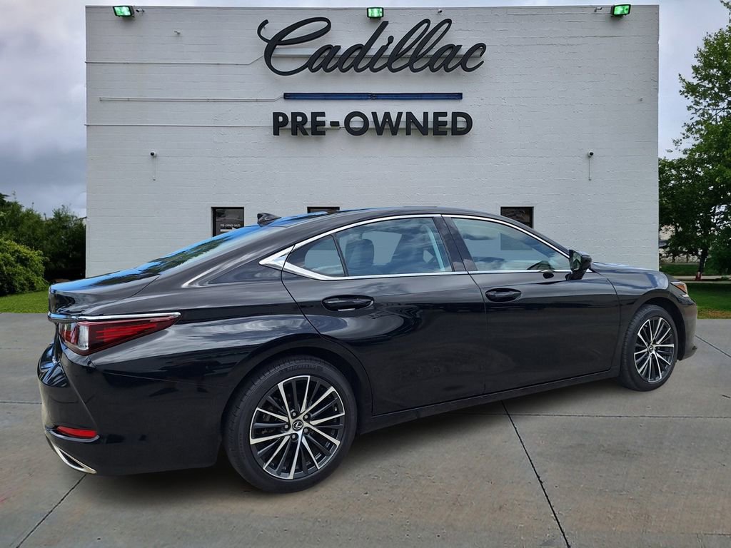 Used 2024 Lexus ES 350 w/ Premium Package image 3