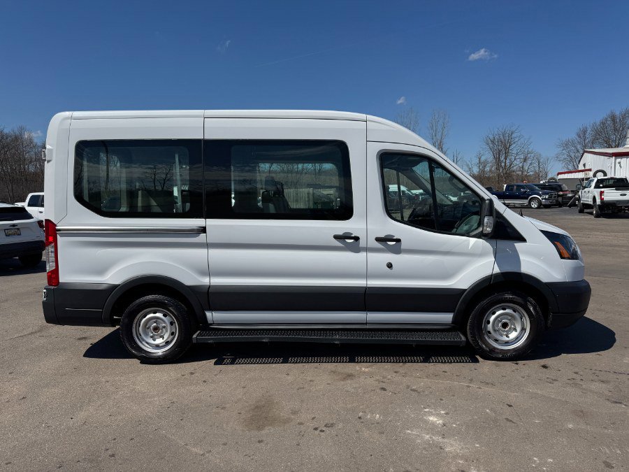 Used 2019 Ford Transit 150 XL image 6