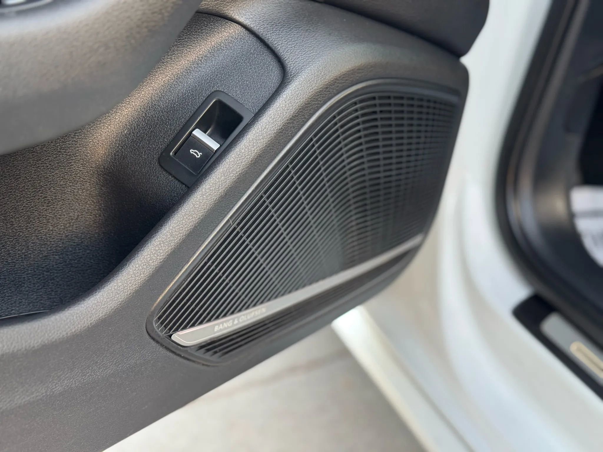 Used 2017 Audi A4 2.0T Premium Plus w/ Premium Plus Package image 13