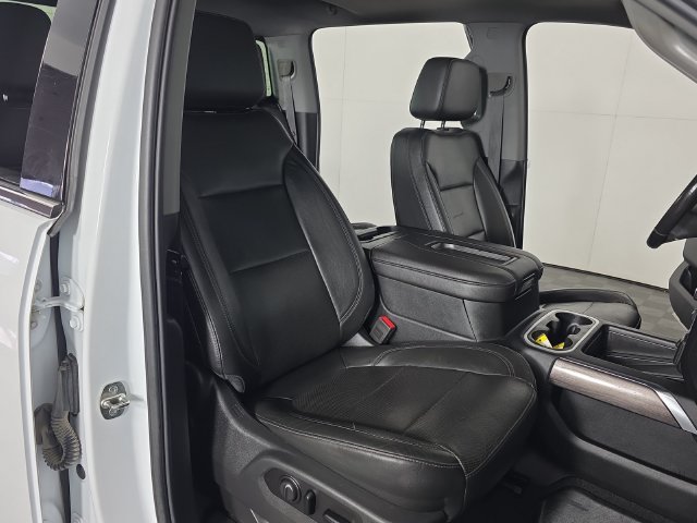 Used 2020 Chevrolet Silverado 3500 LTZ w/ LTZ Premium Package AWD/4WD image 34