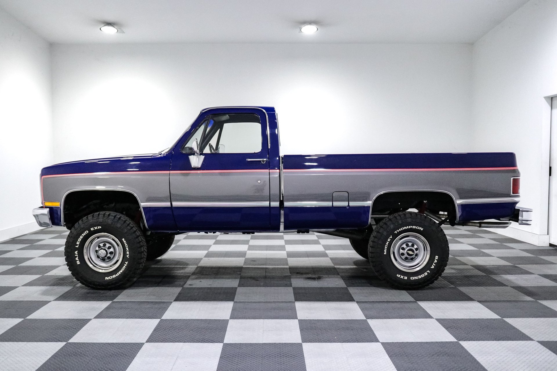 Used 1987 Chevrolet C/K Truck 2500 AWD/4WD image 4