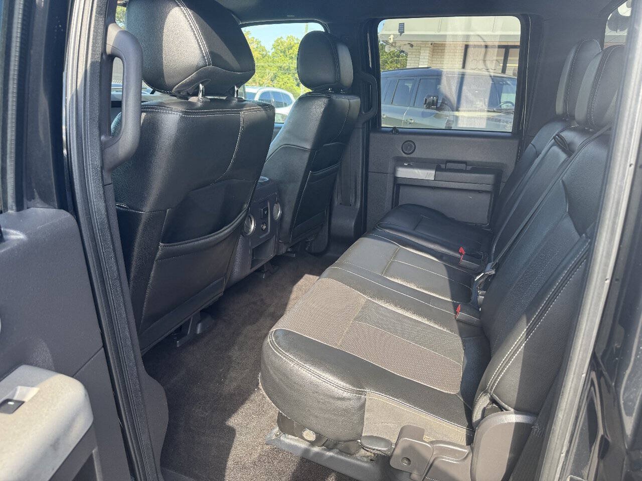 Used 2015 Ford F250 Lariat w/ Chrome Package AWD/4WD image 15