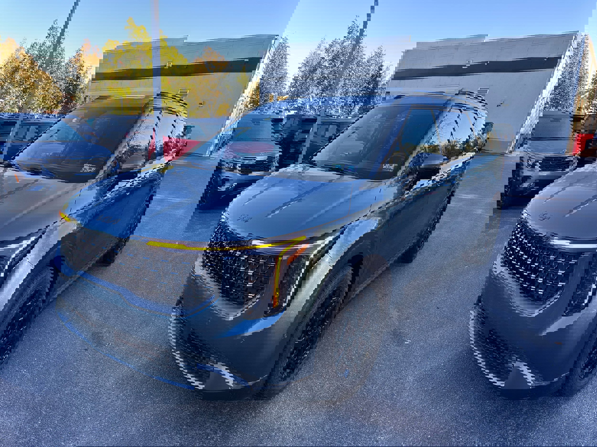 New 2026 Kia Carnival SX