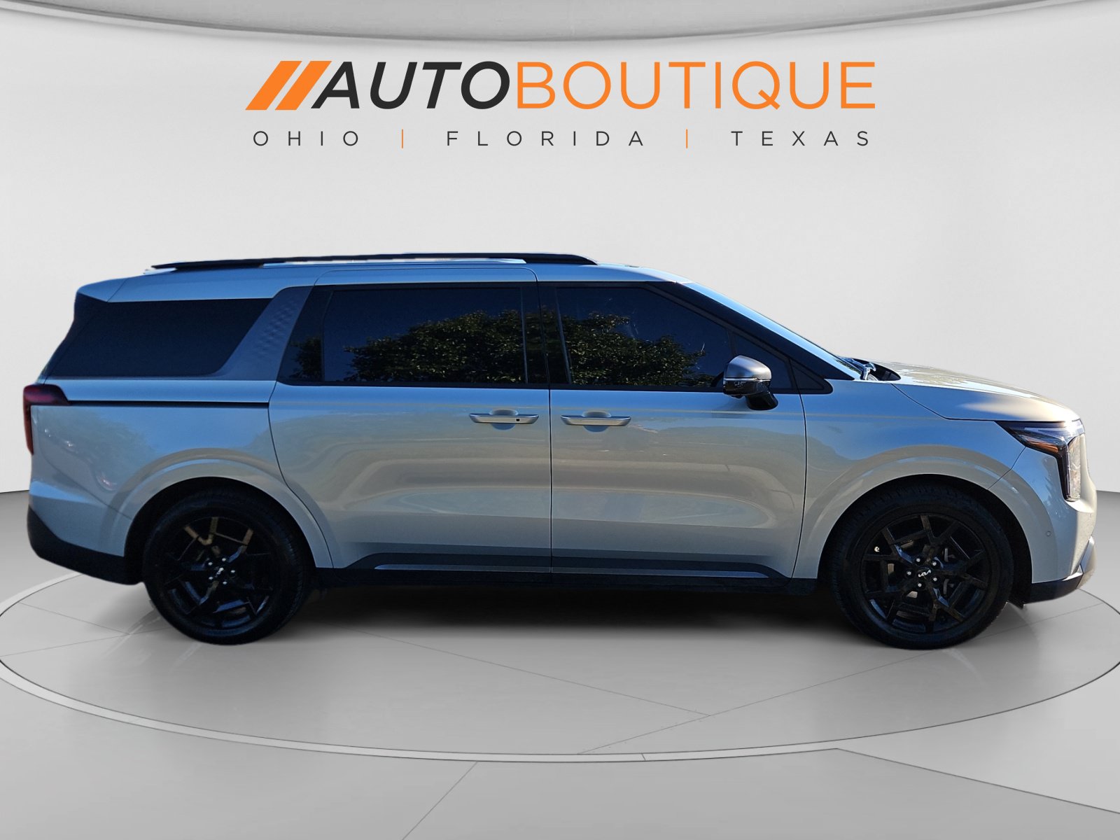 Used 2025 Kia Carnival SX Prestige FWD image 6