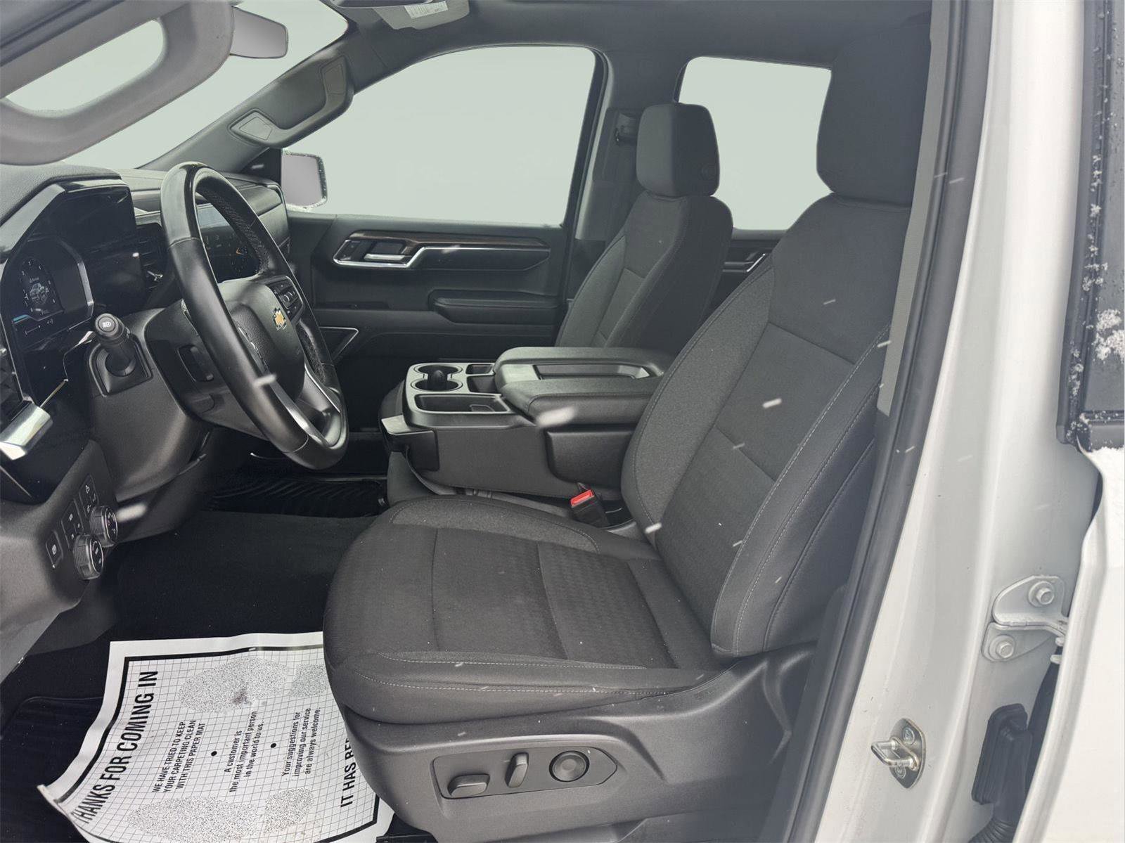 Used 2024 Chevrolet Silverado 1500 LT image 13