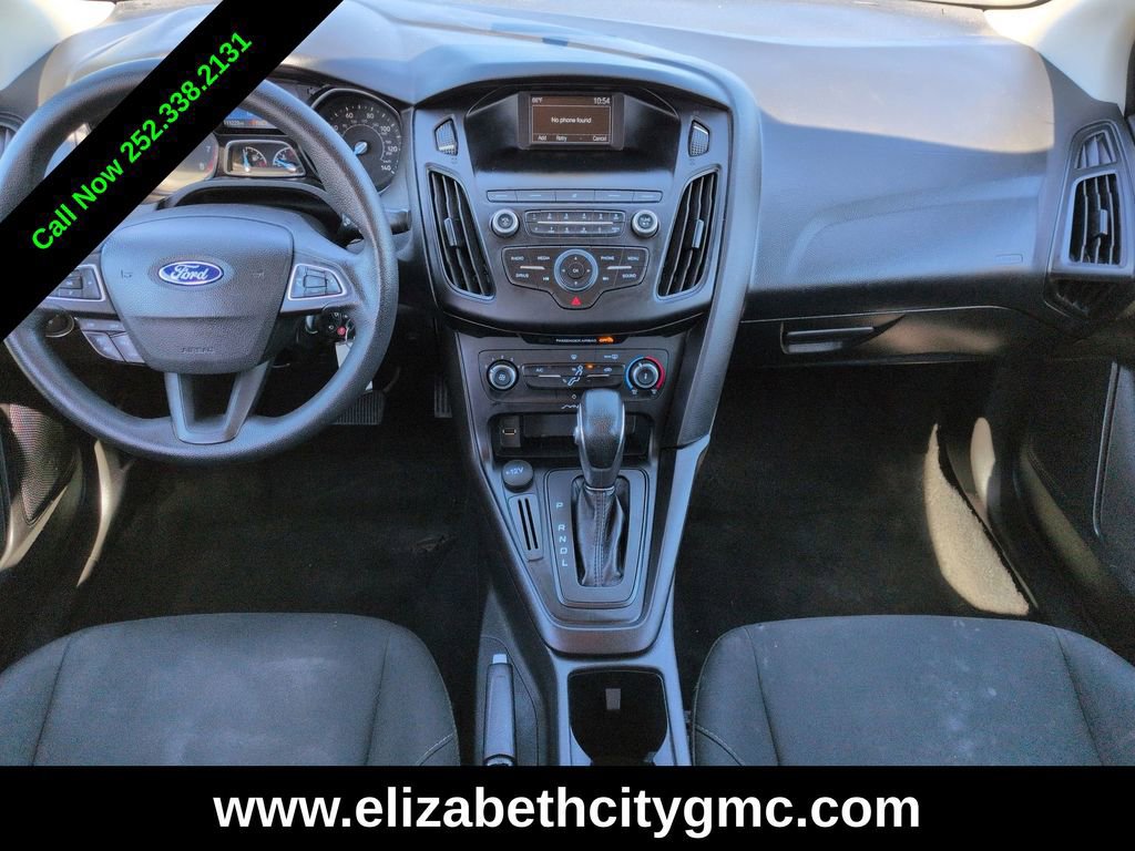 Used 2018 Ford Focus SE FWD image 14