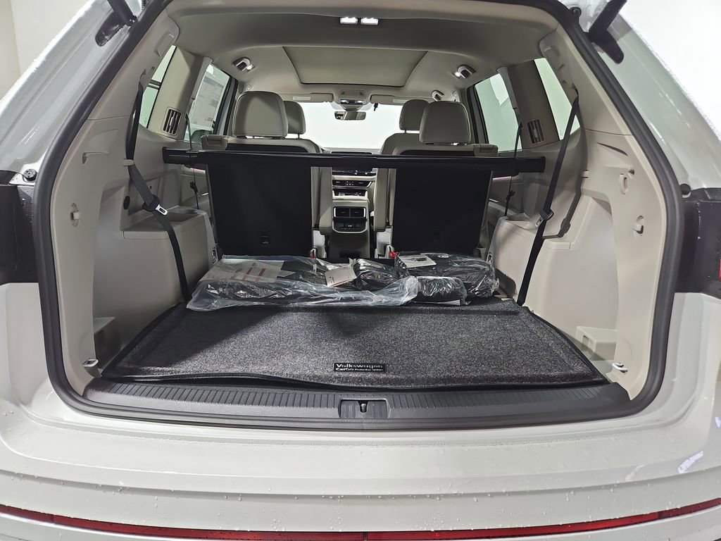 New 2026 Volkswagen Atlas SEL Premium R-Line image 21