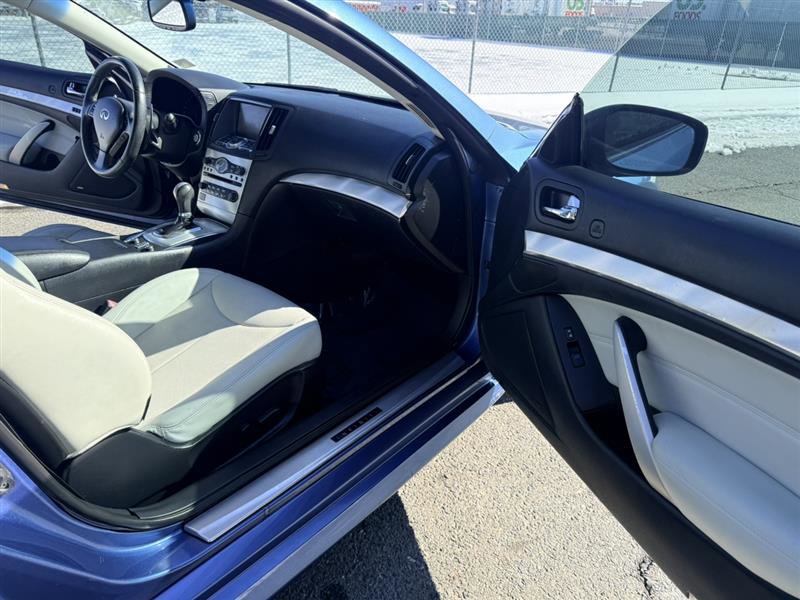 Used 2013 INFINITI G37 Sport w/ Premium Pkg RWD image 10