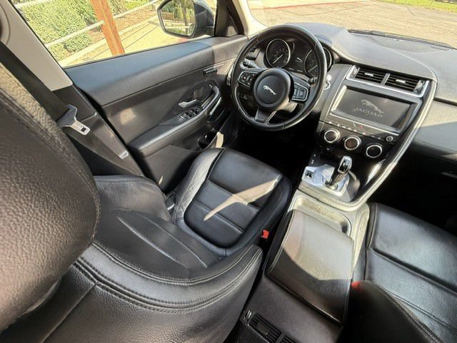 Used 2019 Jaguar E-PACE SE AWD/4WD image 10