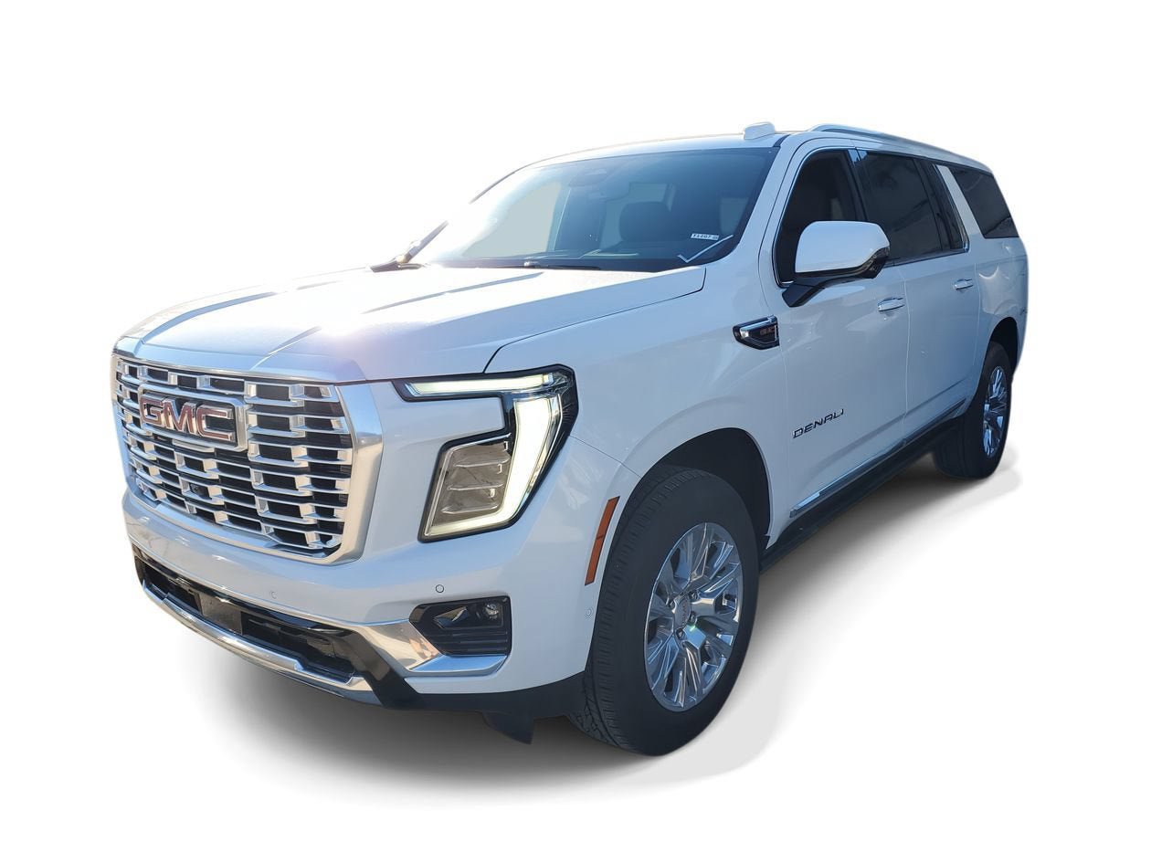 New 2026 GMC Yukon XL Denali w/ Sun & Power Step Package RWD image 3