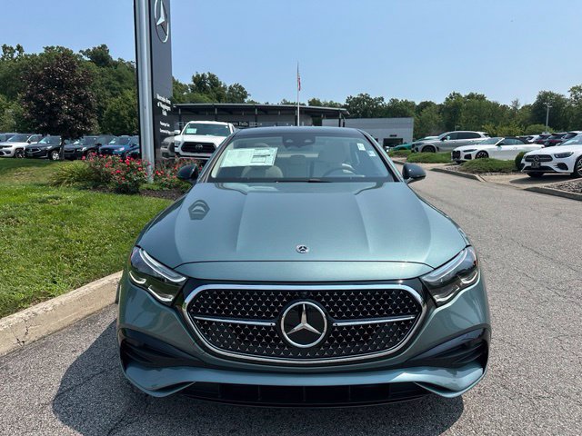 New 2027 Mercedes-Benz E 350 4MATIC Sedan image 8