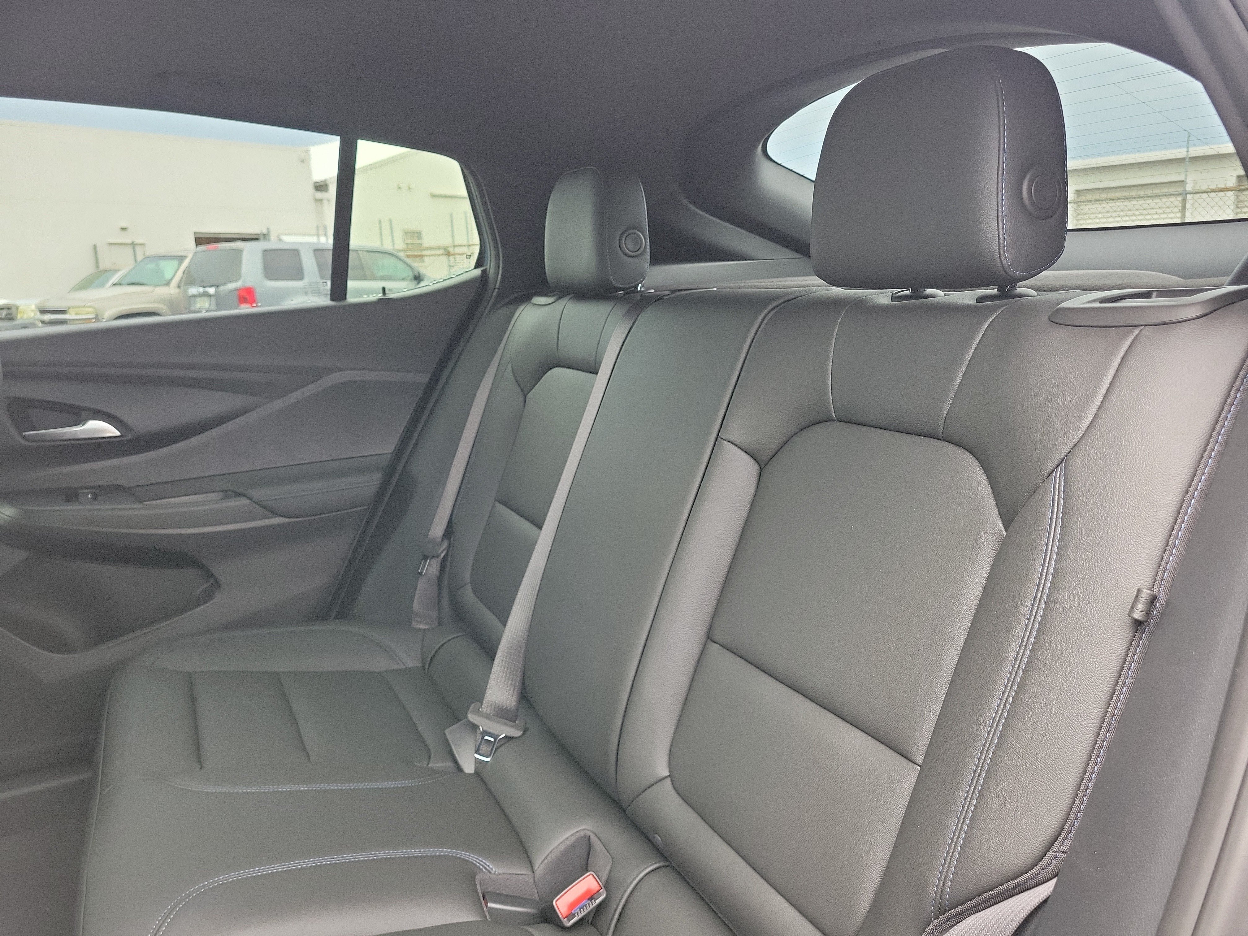 Used 2025 Buick Envista Sport Touring w/ Convenience I Package FWD image 11