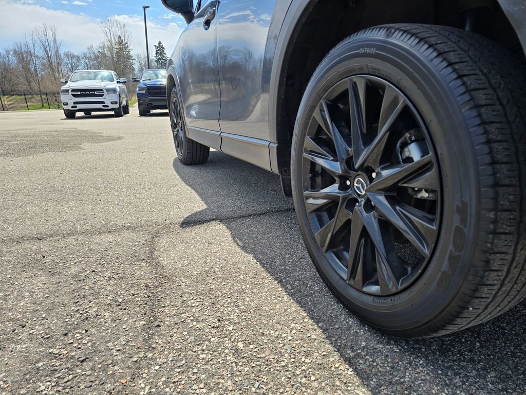 Used 2024 MAZDA CX-5 Carbon Edition image 31