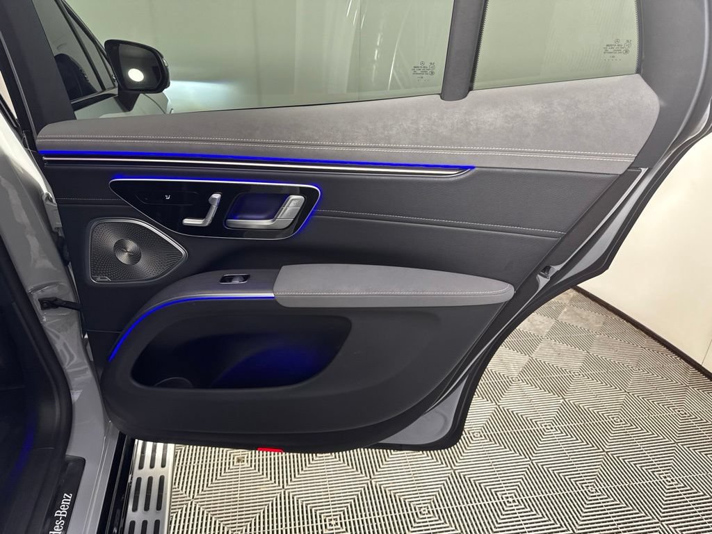 Certified 2023 Mercedes-Benz EQS 580 4MATIC SUV image 18