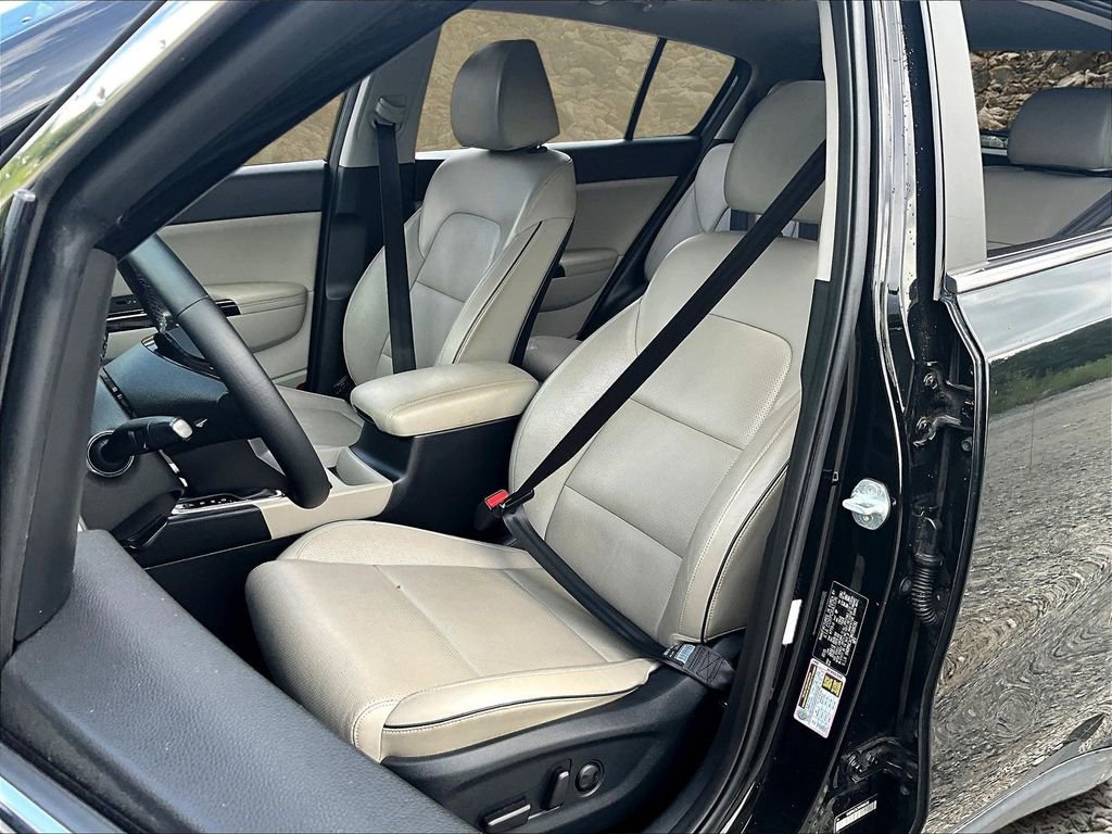 Used 2022 Kia Sportage EX w/ EX Technology Package image 21