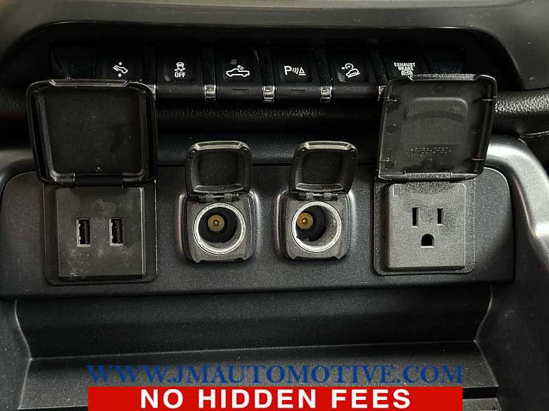 Used 2018 Chevrolet Silverado 2500 LTZ w/ Duramax Plus Package image 36