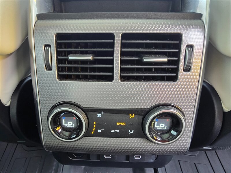 Used 2022 Land Rover Range Rover Sport HST AWD/4WD image 40