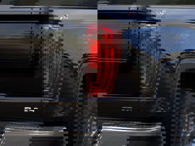 New 2026 GMC Sierra 1500 SLT image 11