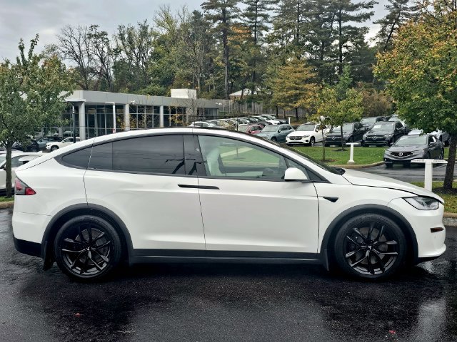 Used 2022 Tesla Model X Plaid AWD/4WD image 7