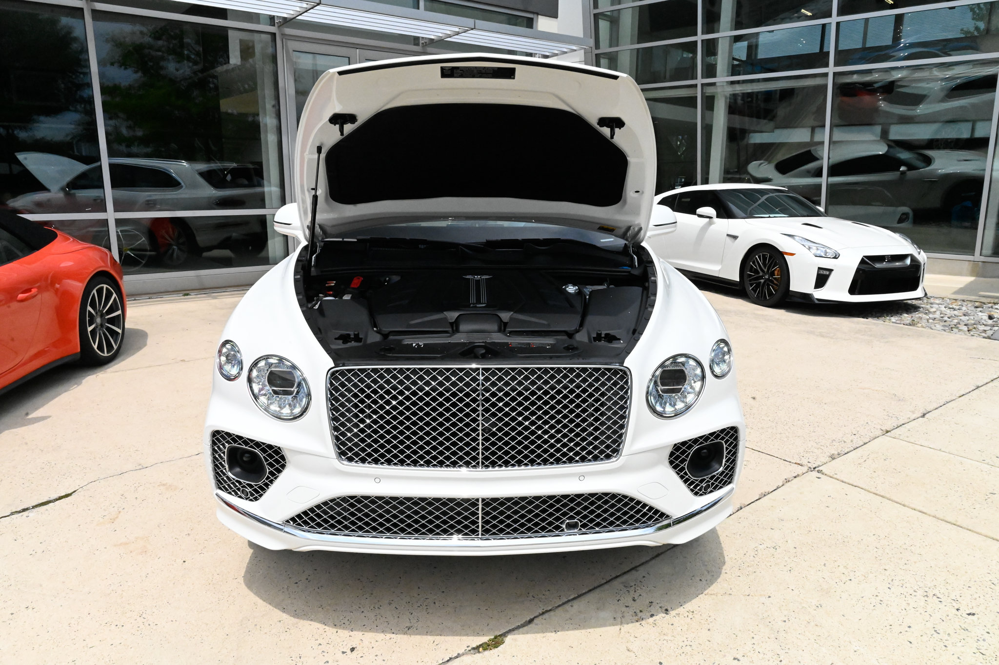 Used 2023 Bentley Bentayga AWD/4WD image 68