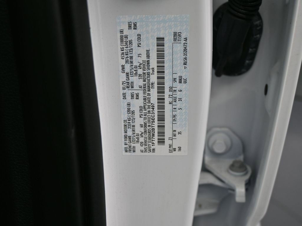 Used 2025 Ford F250 XLT image 18