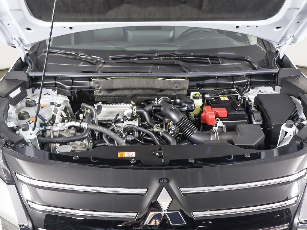 New 2026 Mitsubishi Outlander ES FWD image 19