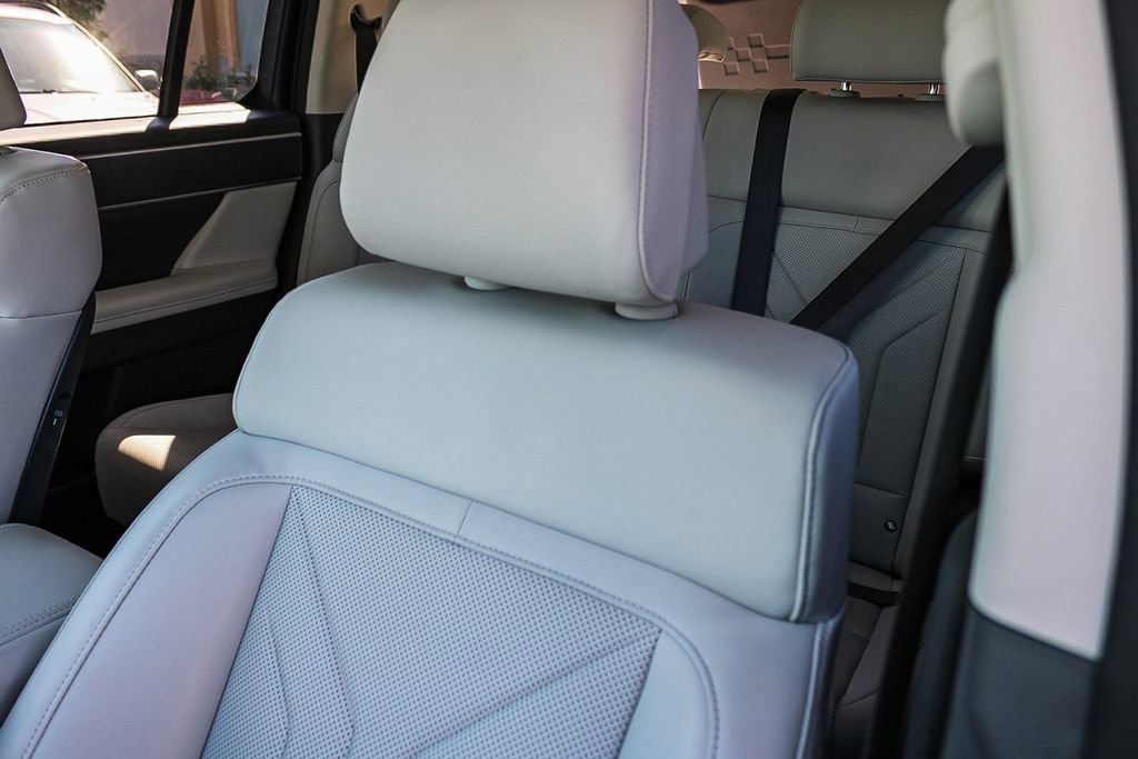 Used 2026 Hyundai Santa Fe SEL image 25