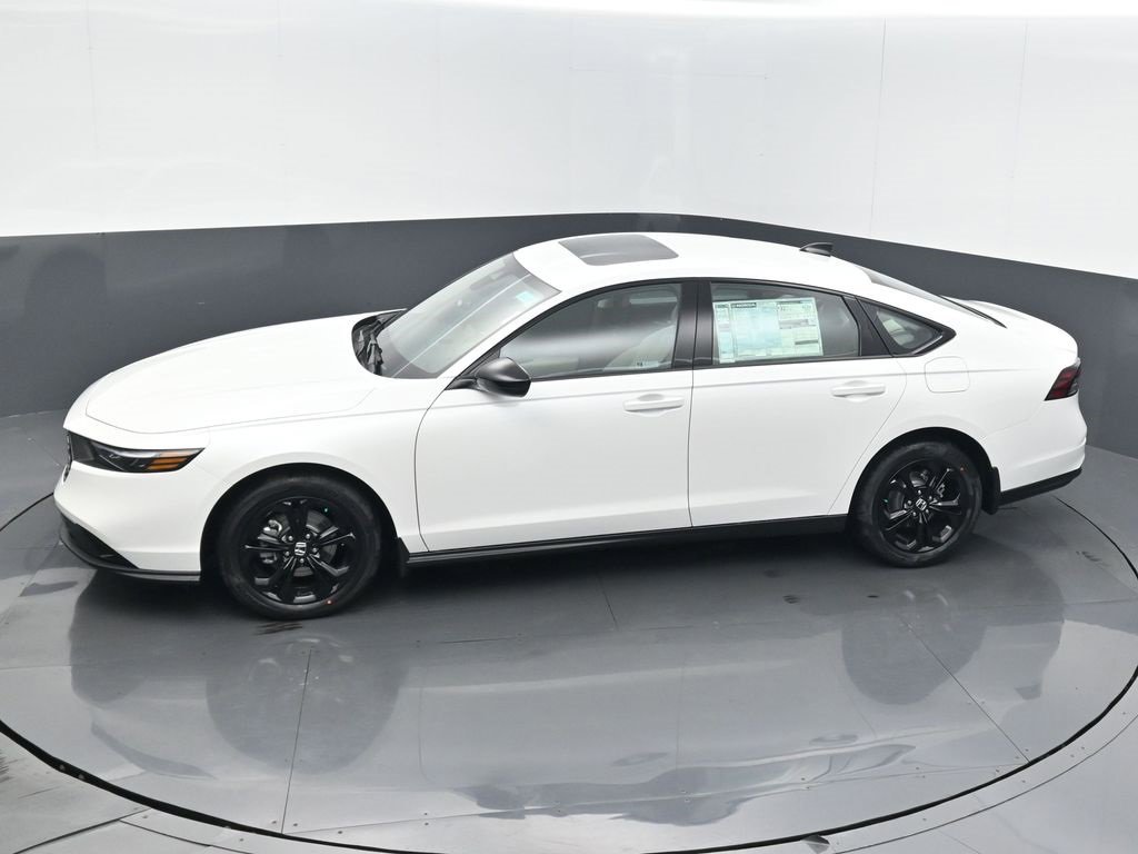 New 2025 Honda Accord SE image 11